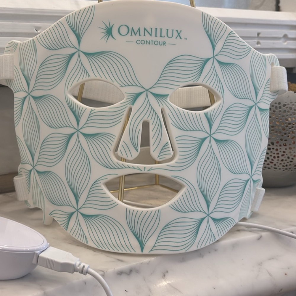 Omnilux Contour Mask